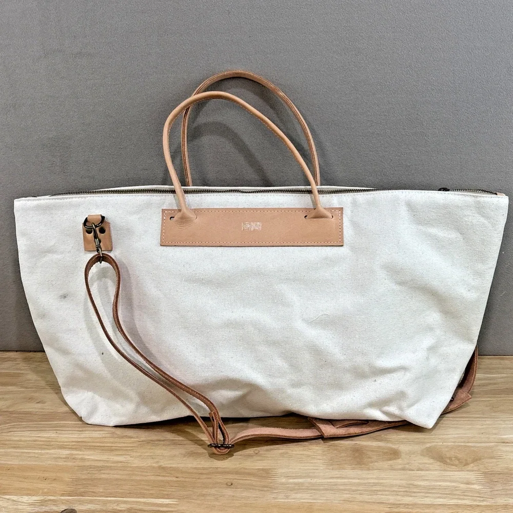 Hunker Goods Charleston Canvas White Leather Handle Large Duffel Bag NWT
